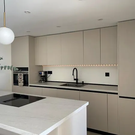 Beautiful 3-bedroom In Marbellac