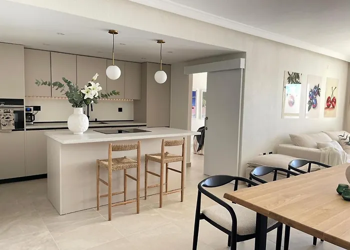 Beautiful 3-bedroom In Apartament *