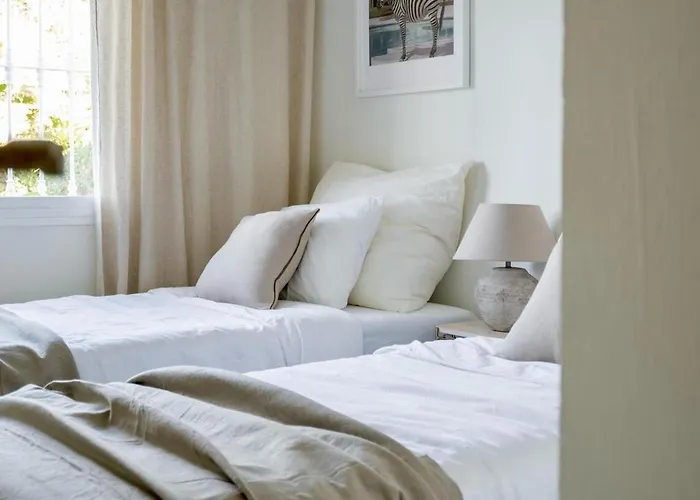 Apartment Beautiful 3-bedroom In